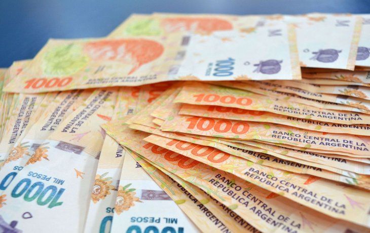 Salarios registrados empatan con la inflación en junio, según Indec