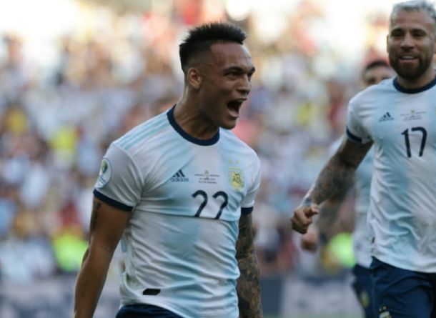 El delantero grita con furia su gol (Foto: @Argentina)