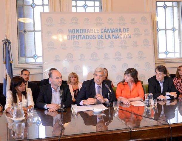 El fiscal Pollicita no aceptaría la invitación para compadecer en Diputados