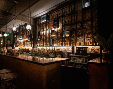 Donde la noche se piensa