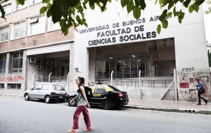 Violenta agresión de un militante libertario a otro de izquierda en la Facultad de Ciencias Sociales