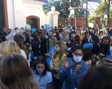 Una revista científica señala que las clases presenciales incrementan los casos de coronavirus