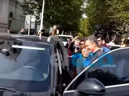 Insultaron a Macri a la salida de una iglesia en Tandil Insultaron a Macri a la salida de una iglesia en Tandil