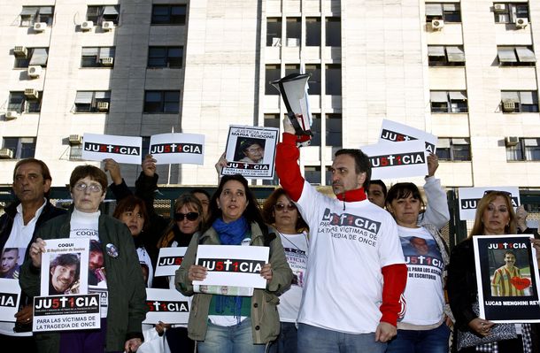 Once: familiares de las víctimas le responden a Jaime