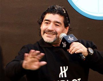 ¿Se vuelve a poner el buzo? Maradona