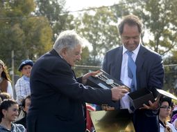 mujica: de tan privilegiados que son, estan acostumbrados a pelearse mujica: de tan privilegiados que son, estan acostumbrados a pelearse