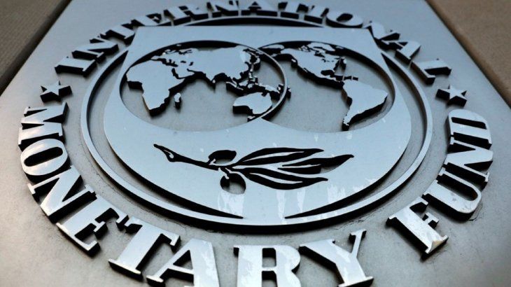 Ex presidentes piden al FMI que elimine sobrecargos y otorgue plazos que  permitan crecimiento
