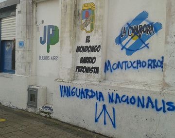 Un grupo neonazi atacó un local de La Cámpora