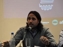 Rolandi, por Radio 10: Clarín tiene necesidad y urgencia de derogar la Ley de Medios