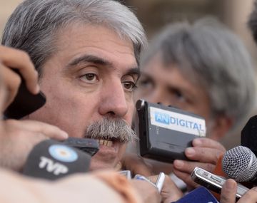 Aníbal F. chiflado en la embajada de Israel: no le da importancia a los silbidos