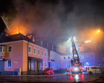 Un pueblo alemán festejó el incendio de un hotel de refugiados
