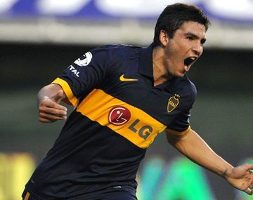 Boca vendió al Pochi Chávez a Lanús por una cifra millonaria