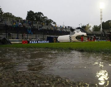 A minutos de la hora del comienzo del partido, así estaba el campo.