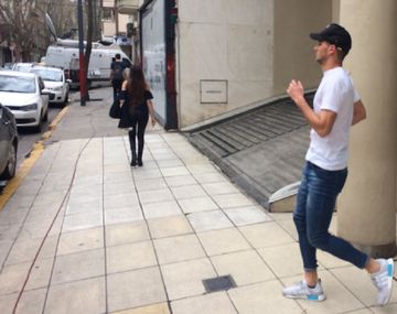 Alario sale de la clínica este lunes (foto: Twitter)