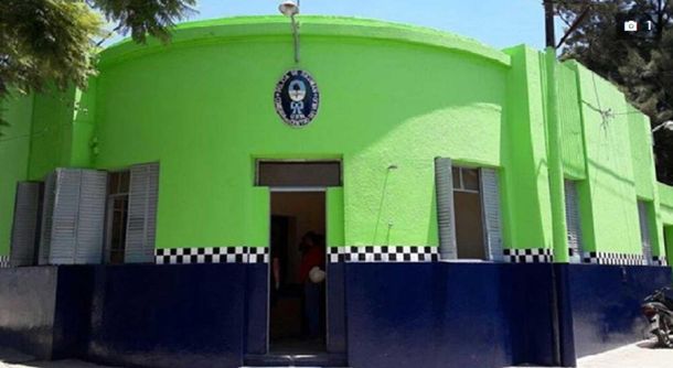 Un preso se cosió la boca con alambre y armó un motín para que lo trasladen cerca de su familia