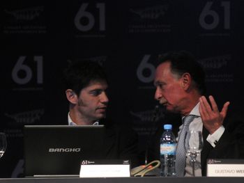 Kicillof pidió a constructores mostrar sus resultados
