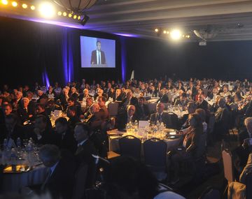 Conocé toda la intimidad de la conferencia de la UIA