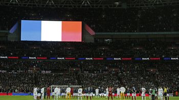 franceses e ingleses cantaron juntos la marsellesa en wembley franceses e ingleses cantaron juntos la marsellesa en wembley