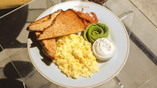 Este emblemático restaurante abre sus puertas de lunes a domingos. Este emblemático restaurante abre sus puertas de lunes a domingos.