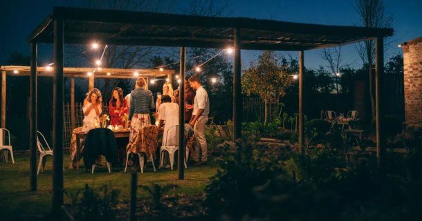 Podría haber lluvias en Buenos Aires en los próximos días, según el Servicio Meteorológico Nacional. ¿Mesa adentro o mesa afuera para Nochebuena y Navidad? Podría haber lluvias en Buenos Aires en los próximos días, según el Servicio Meteorológico Nacional. ¿Mesa adentro o mesa afuera para Nochebuena y Navidad? 