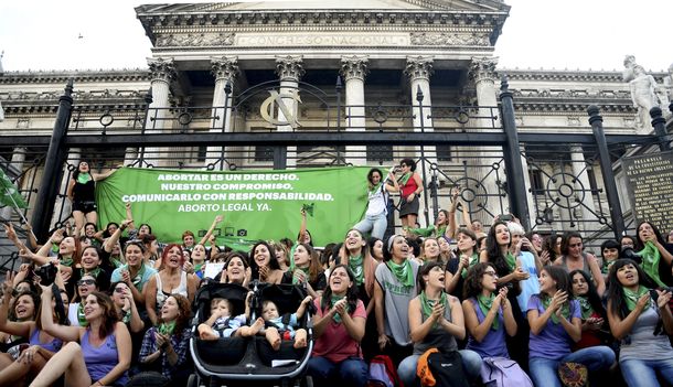Santa Fe producirá misoprostol, la droga para un aborto seguro, en sus laboratorios públicos