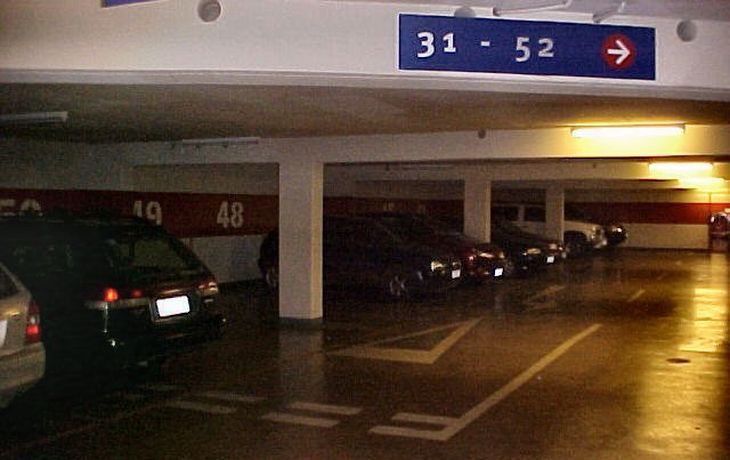 Estacionamiento subterraneo u finis terra