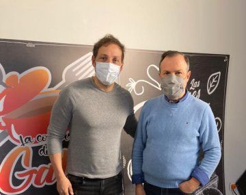 Buñuelos de remolacha y guiso de requecho