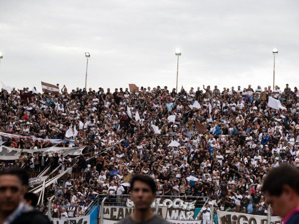 Micros y vuelos para socios: la movida de Platense para ir a Santiago del Estero