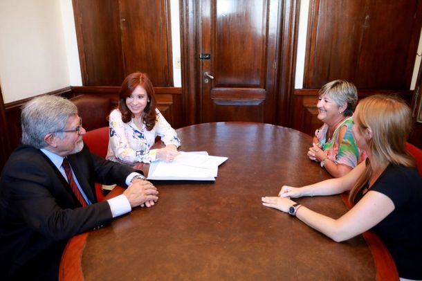 Cristina Kirchner presentó un proyecto para que los funcionarios no puedan tener una offshore