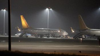 un pasajero intento secuestrar un avion turco para ir a sochi un pasajero intento secuestrar un avion turco para ir a sochi