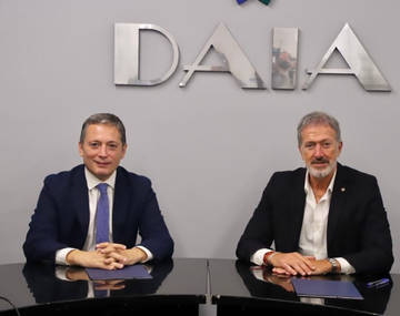 Fernando Gray firmó un convenio con el presidente de la DAIA