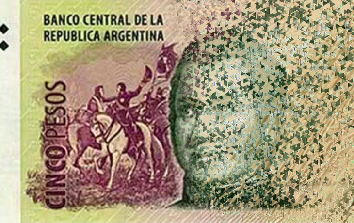 Los billetes de 5 pesos llegaron a su fin