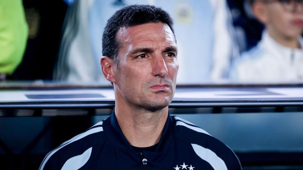 Afirman que Scaloni seguirá en la Selección hasta el Mundial 2030