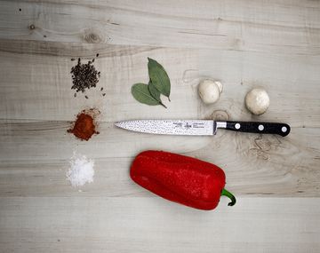 Este truco casero es simple y se caracteriza por explicar cómo afilar los cuchillos en simples pasos.