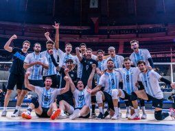 Argentina venció al bicampeón olímpico Francia y se clasificó a octavos del Mundial de Vóley