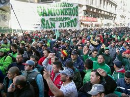 Movilización de camioneros en la marcha de la CGT de agosto de 2017