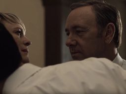 El verdadero motivo detrás de este trío sexual de House of Cards