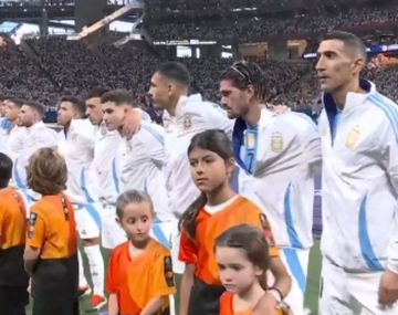 Así fue el Himno Nacional Argentino en la previa del debut ante Canadá