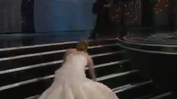 La caídad de Jennifer Lawrence La caídad de Jennifer Lawrence