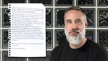 Luciano Bellelli (42) es escritor y busca a Silvina para entregarle Virgen, la segunda novela que acaba de publicar. Luciano Bellelli (42) es escritor y busca a Silvina para entregarle Virgen, la segunda novela que acaba de publicar.