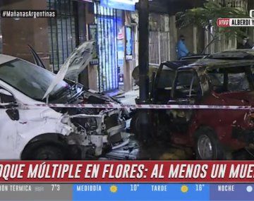 VIDEO: Así cruzó en rojo y mató a una mujer que iba en otro auto