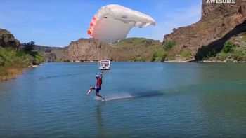 Un video de personas haciendo cosas increíbles se volvió viral Un video de personas haciendo cosas increíbles se volvió viral