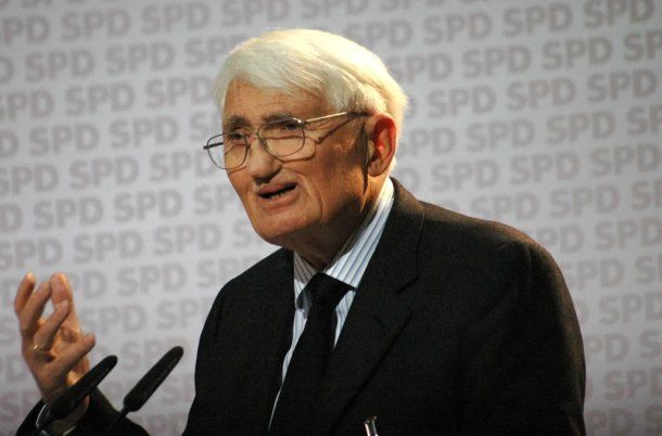 Murió el filósofo Jürgen Habermas, el último gran representante de la Escuela de Frankfurt