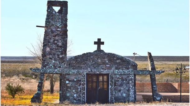 El pueblo casi inhóspito cerca de Mendoza que convoca a turistas con su fiesta.