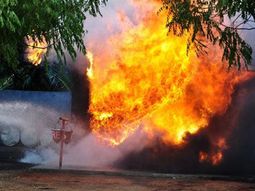 Explotó una fábrica de petardos