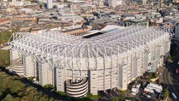 insolito: un club de la premier league vende su estadio y seguira usandolo como inquilino insolito: un club de la premier league vende su estadio y seguira usandolo como inquilino