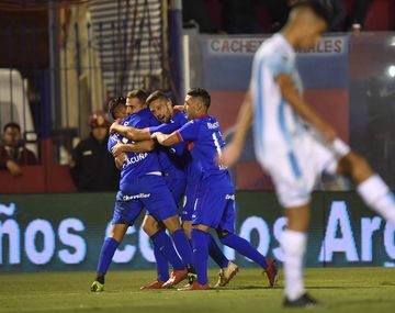 Tigre venció a Racing y va por más