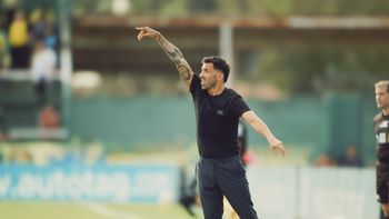 talleres le puso fin al ciclo de carlos tevez tras el duro golpe en el clasico cordobes