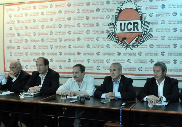 La UCR intenta volver a ser una alternativa en 2013