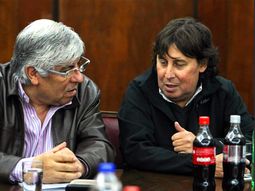 moyano y micheli avanzan en una alianza contra el gobierno moyano y micheli avanzan en una alianza contra el gobierno
